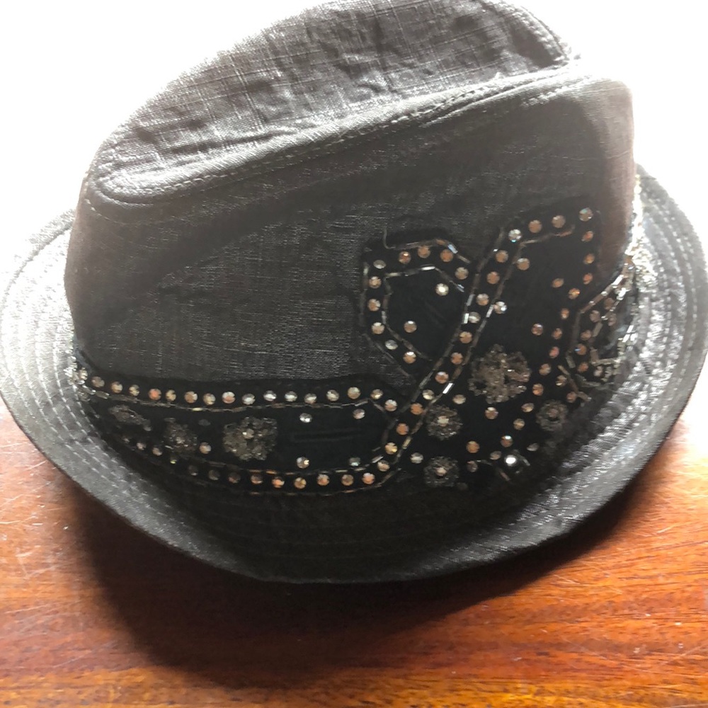 HOLIDAY HAT, BEAD EMBELLISHED